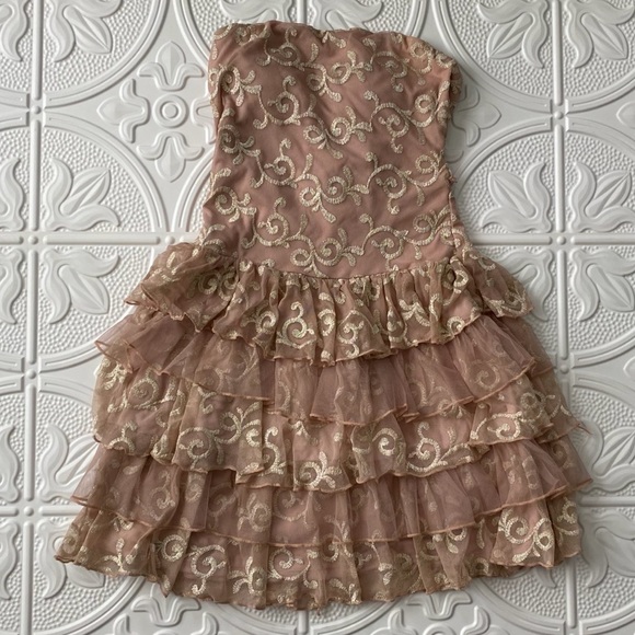 Lily Rose Strapless Ruffled Vintage Look Dress - Picture 1 of 4